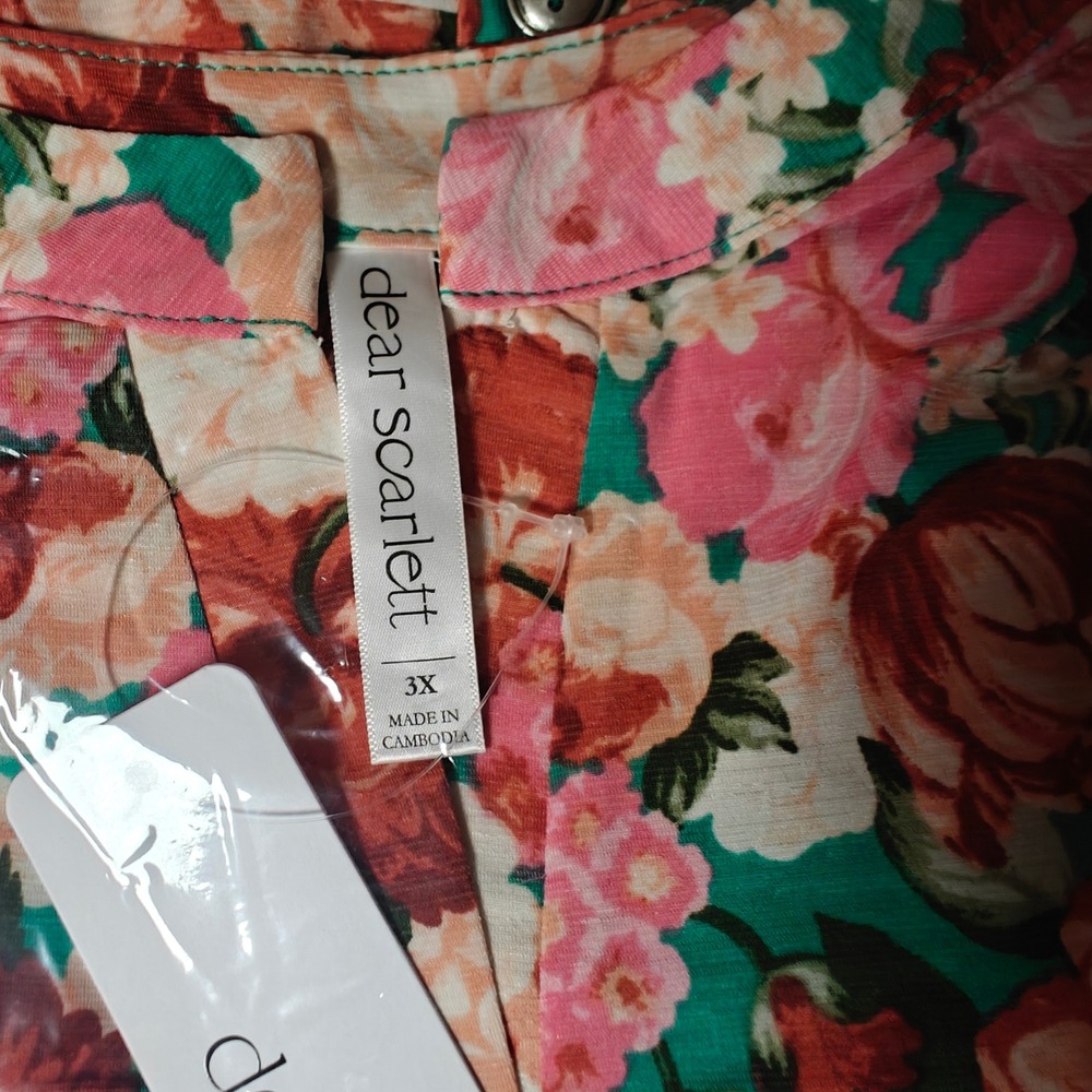 Dear Scarlett Lizzie Wrinkle free Multi Floral Split Neck Cap Sleeve Blouse 3XL - Picture 3 of 9
